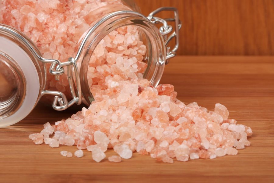 Você já conhece os benefícios do sal rosa do Himalaia?